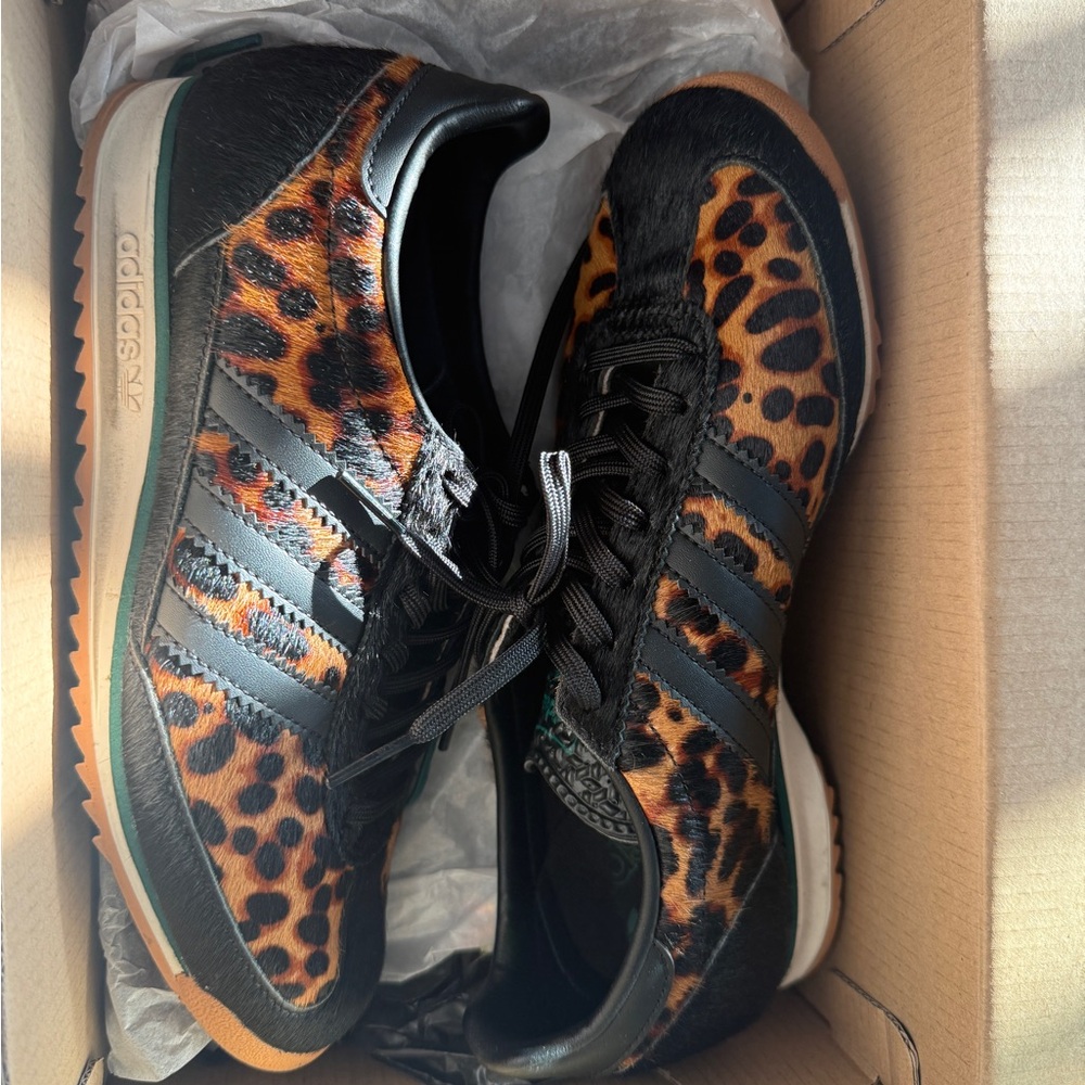 Adidas women Black and Brown Leopard Sneakers